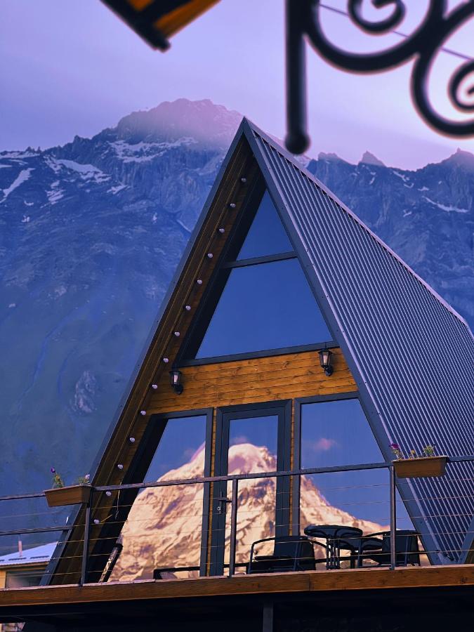 Pyramid Kazbegi Stepantsminda Exterior foto
